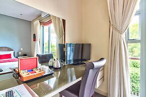 The One 8 Hotel