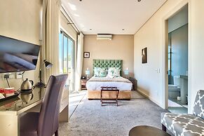 The One 8 Hotel