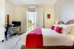 The One 8 Hotel