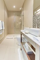 The One 8 Hotel