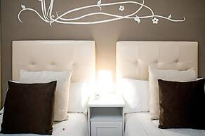 Petit Hotel