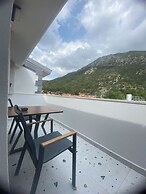 Tonoz Beach Hotel
