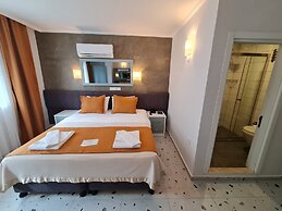 Tonoz Beach Hotel