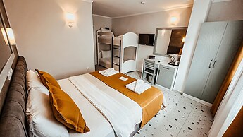 Tonoz Beach Hotel