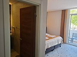 Tonoz Beach Hotel