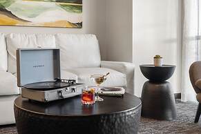 The Oxford Hotel Bend