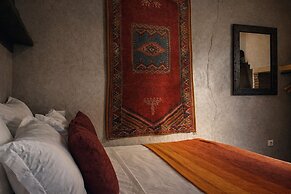Riad Lapis-Lazuli