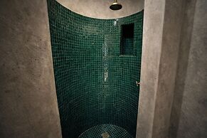 Riad Lapis-Lazuli