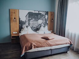 Levy's Rooms & Breakfast