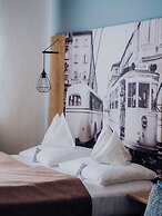 Levy's Rooms & Breakfast
