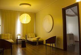 Regency Park Hotel