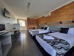 Park Drive Motel
