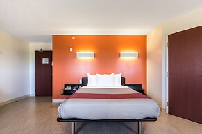 Motel 6 Kingston, ON