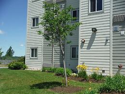 Motel 6 Kingston, ON