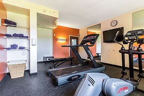 Motel 6 Kingston, ON
