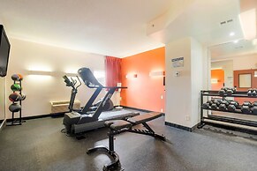 Motel 6 Kingston, ON