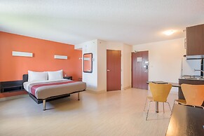 Motel 6 Kingston, ON