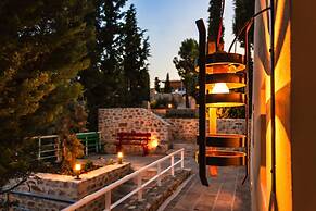 Atrium Hotel