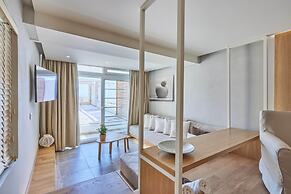 Atrium Hotel