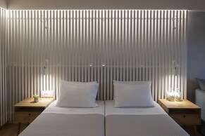 Atrium Hotel