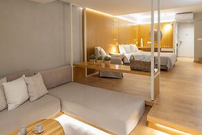 Atrium Hotel