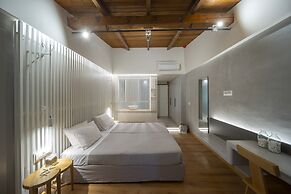Atrium Hotel
