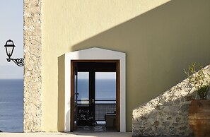 Atrium Hotel
