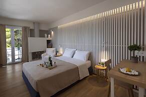 Atrium Hotel