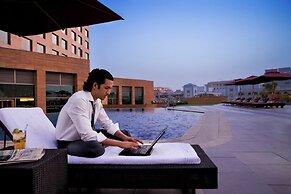 Courtyard by Marriott Gurugram Downtown