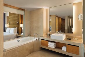 Courtyard by Marriott Gurugram Downtown