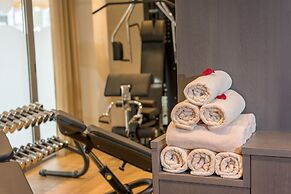 Kyma Suites Beach Hotel