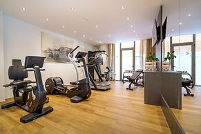 Kyma Suites Beach Hotel