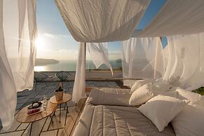 Caldera's Dolphin Suites