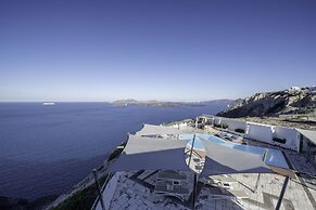 Caldera's Dolphin Suites