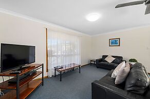 Dolphin Sands Holiday Villas