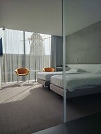 D-Hotel