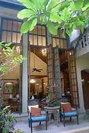 Ariyasomvilla