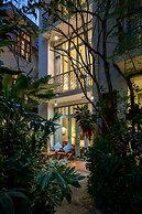 Ariyasomvilla