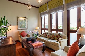 Ariyasomvilla