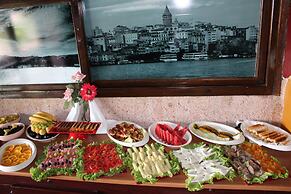 Ararat Hotel