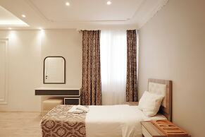Ararat Hotel