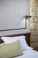Kavos Hotel
