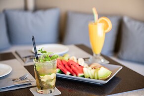 Kavos Hotel