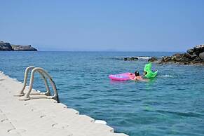 Kavos Hotel