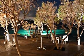 Kavos Hotel