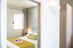 Kavos Hotel