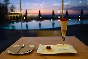 Kavos Hotel