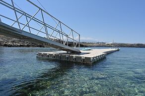 Kavos Hotel