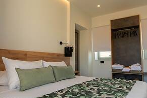 Kavos Hotel