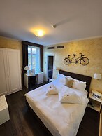 Hotel Millennium
